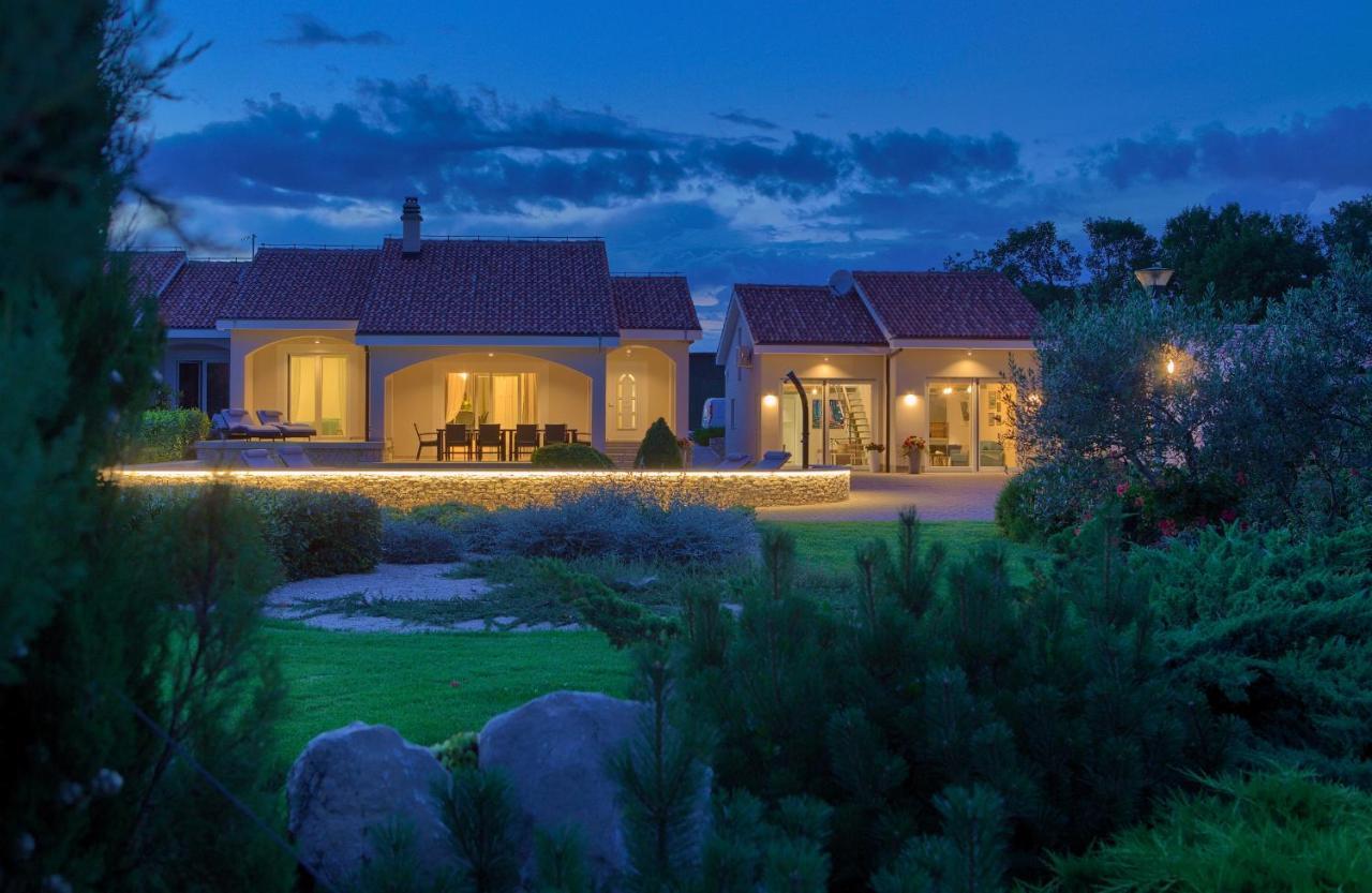 Villa Gardena Vrh  エクステリア 写真