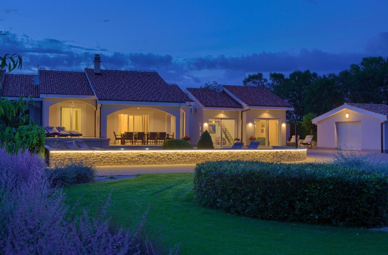 Villa Gardena Vrh  エクステリア 写真