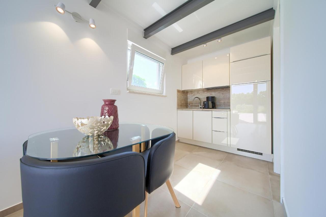 Villa Gardena Vrh  エクステリア 写真