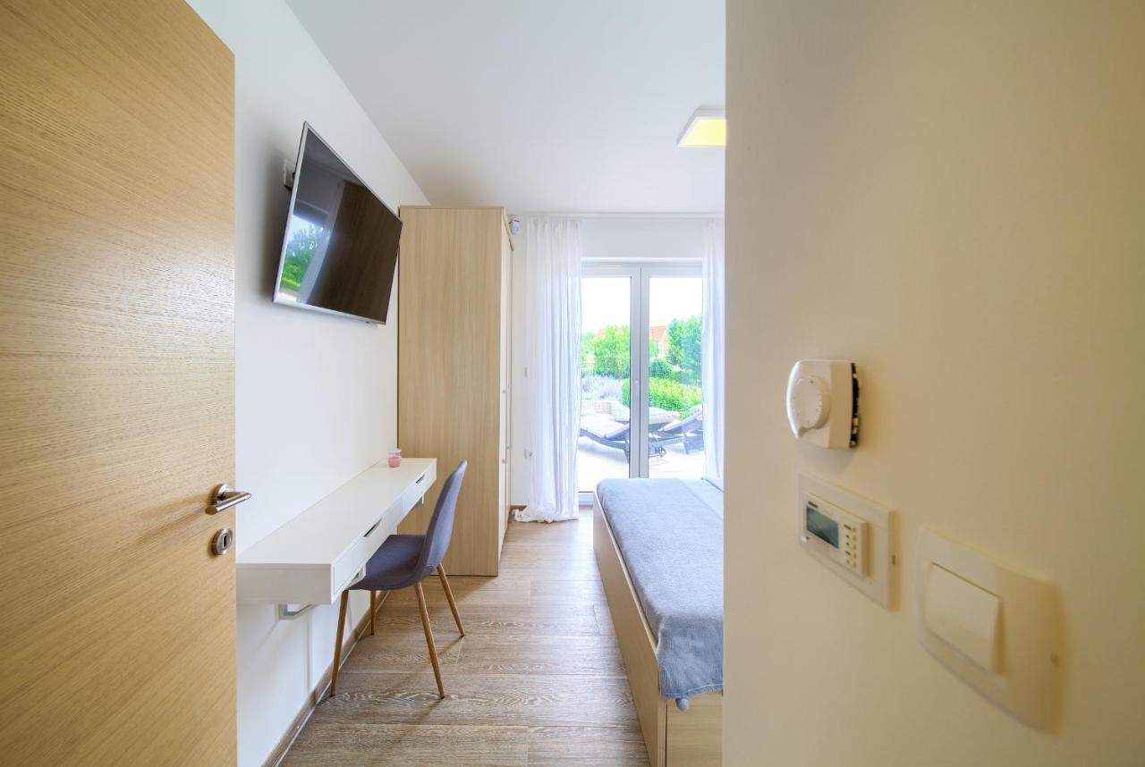 Villa Gardena Vrh  エクステリア 写真