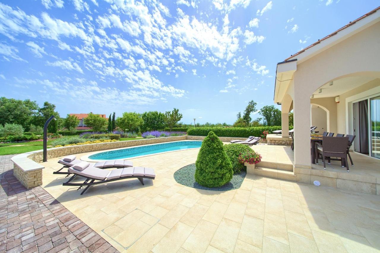 Villa Gardena Vrh  エクステリア 写真