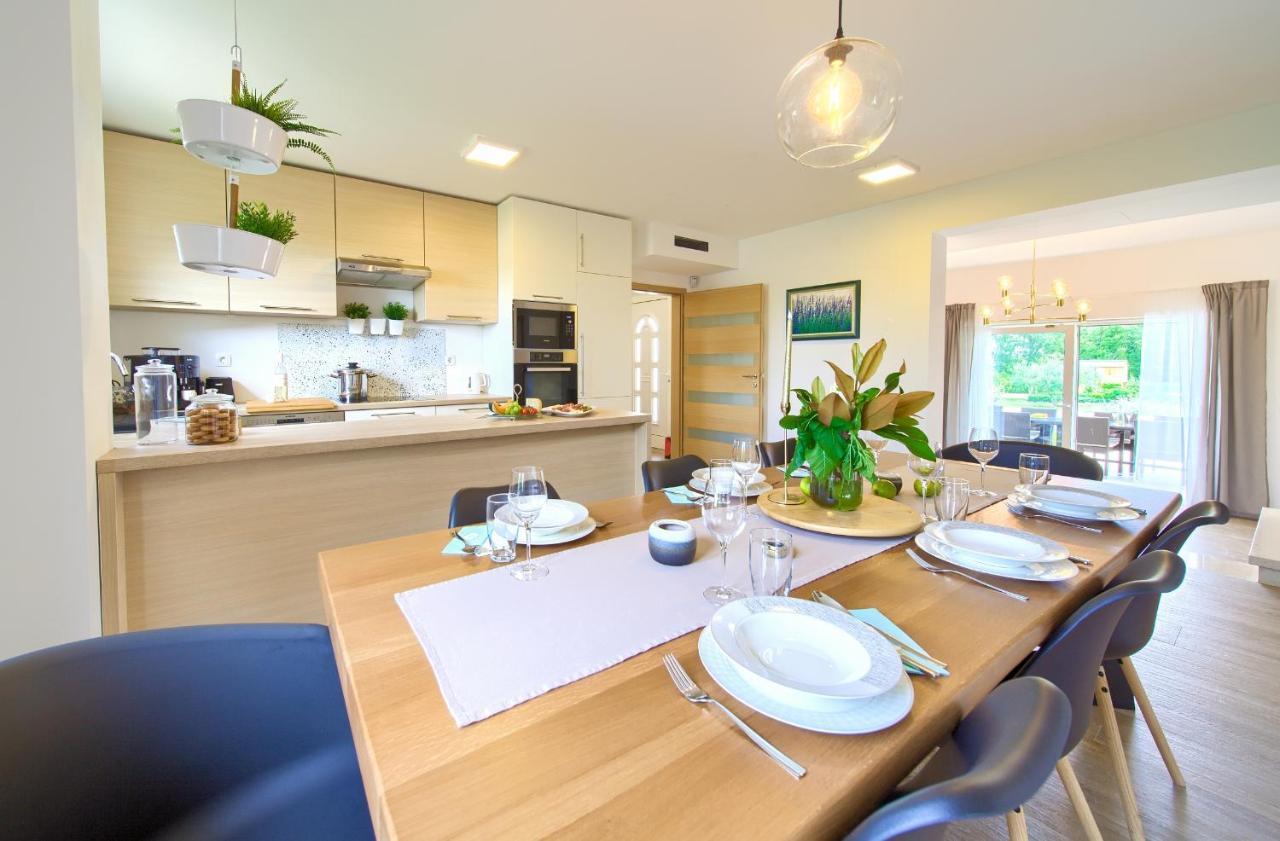 Villa Gardena Vrh  エクステリア 写真