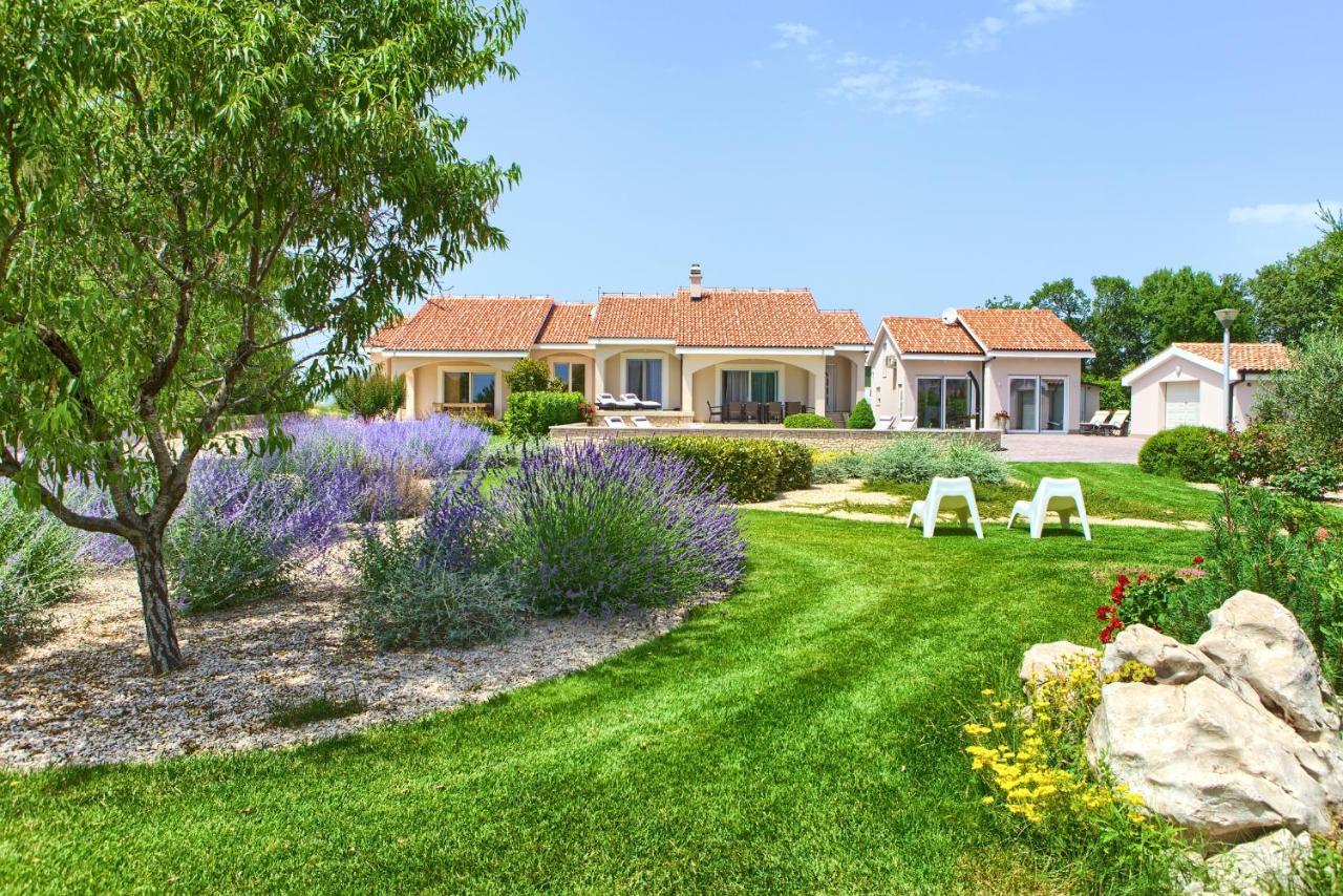 Villa Gardena Vrh  エクステリア 写真